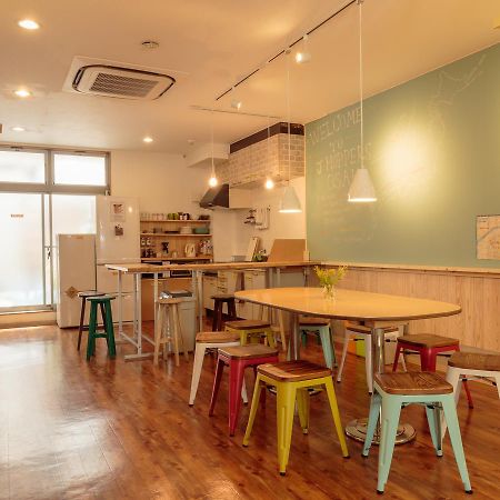 J-Hoppers Osaka Guesthouse Exterior photo