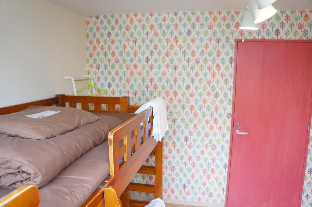 J-Hoppers Osaka Guesthouse Exterior photo