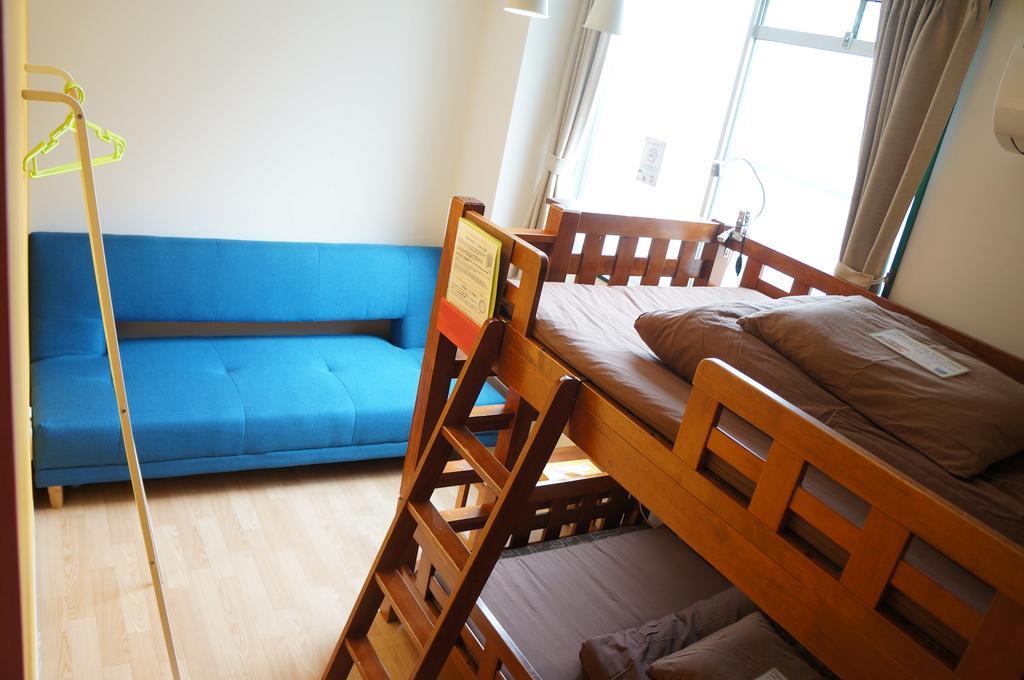 J-Hoppers Osaka Guesthouse Exterior photo