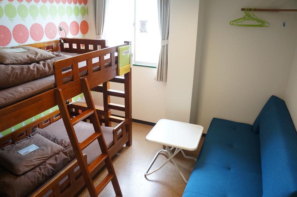 J-Hoppers Osaka Guesthouse Exterior photo