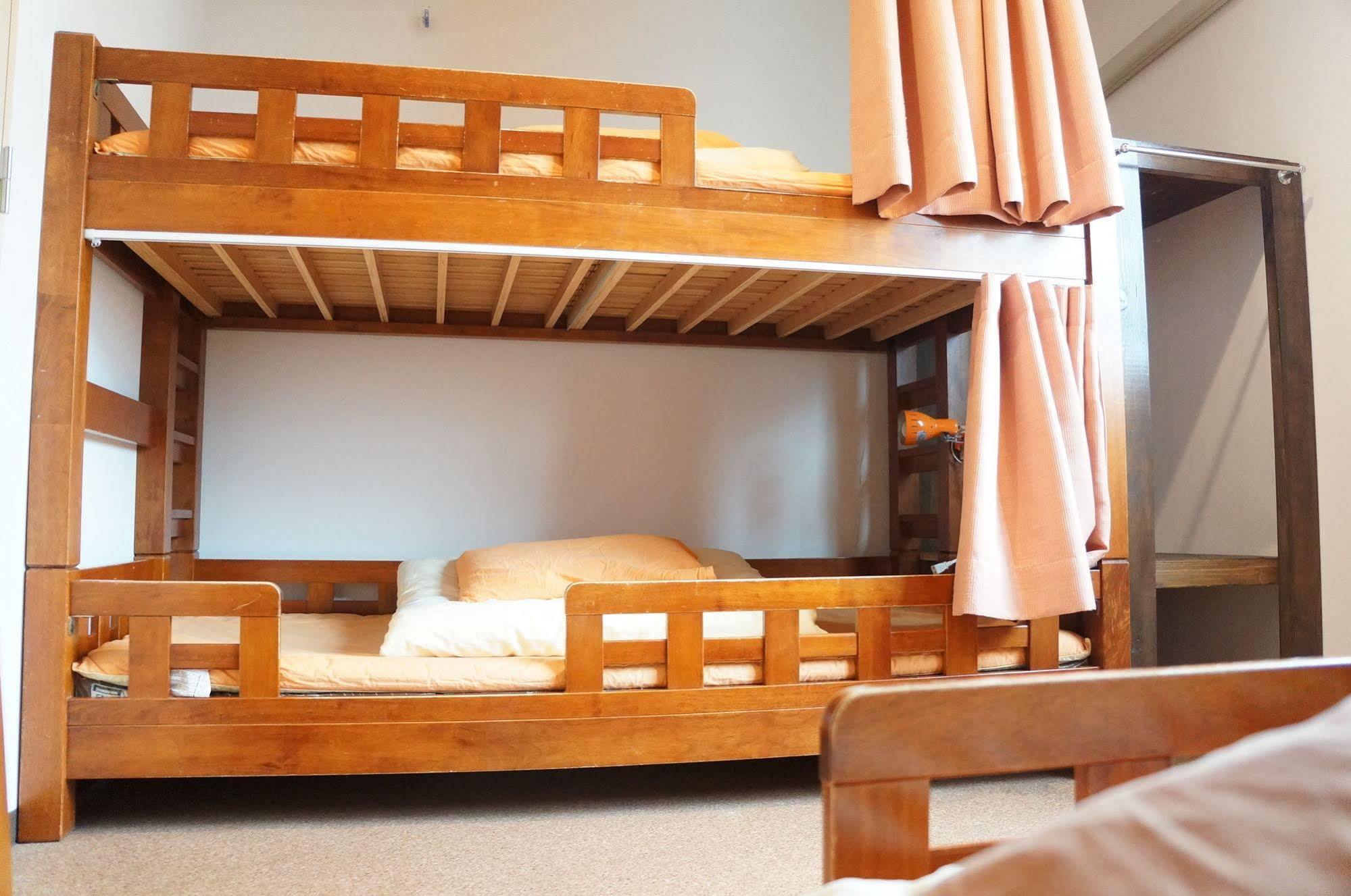 J-Hoppers Osaka Guesthouse Exterior photo