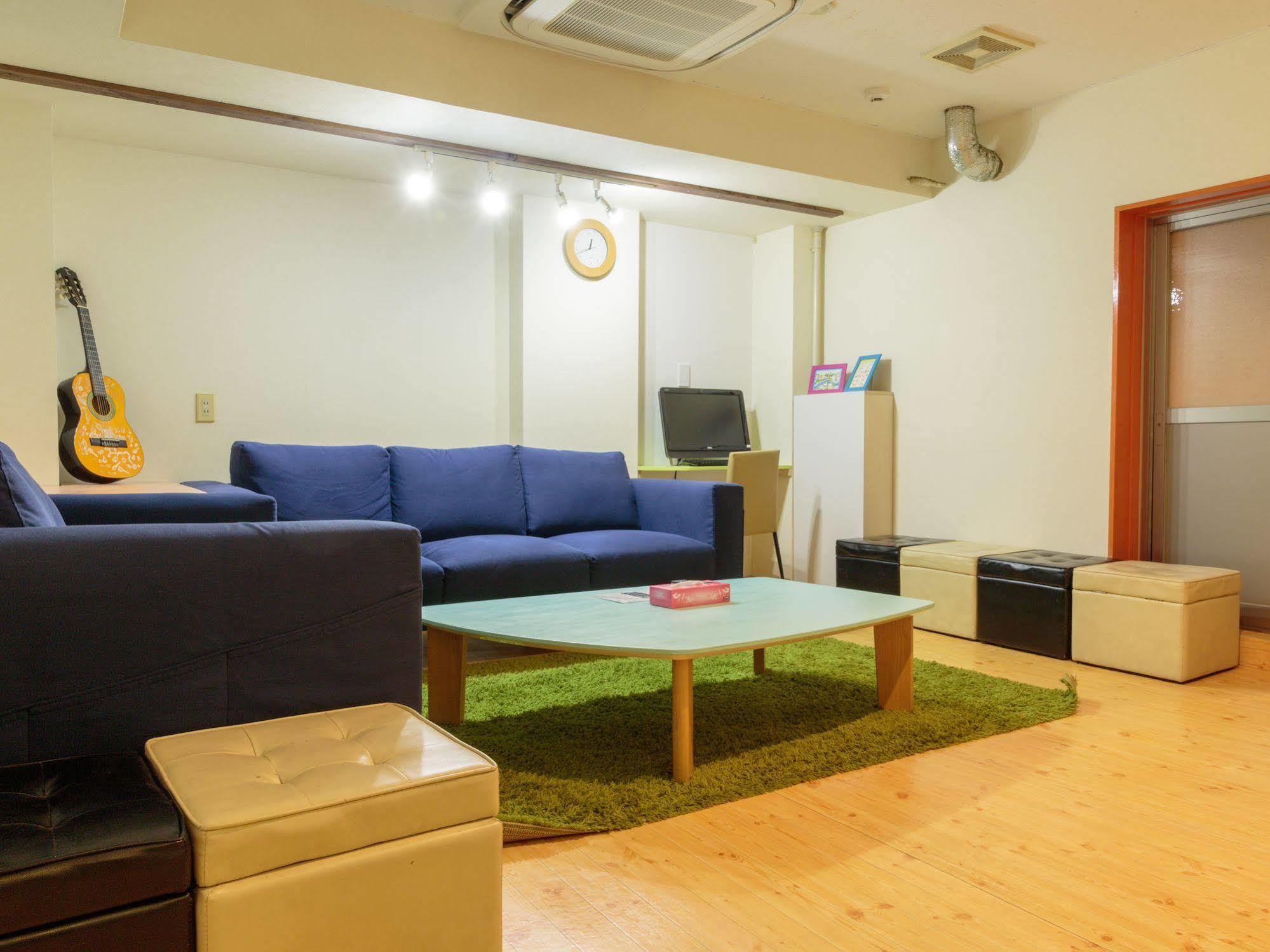 J-Hoppers Osaka Guesthouse Exterior photo
