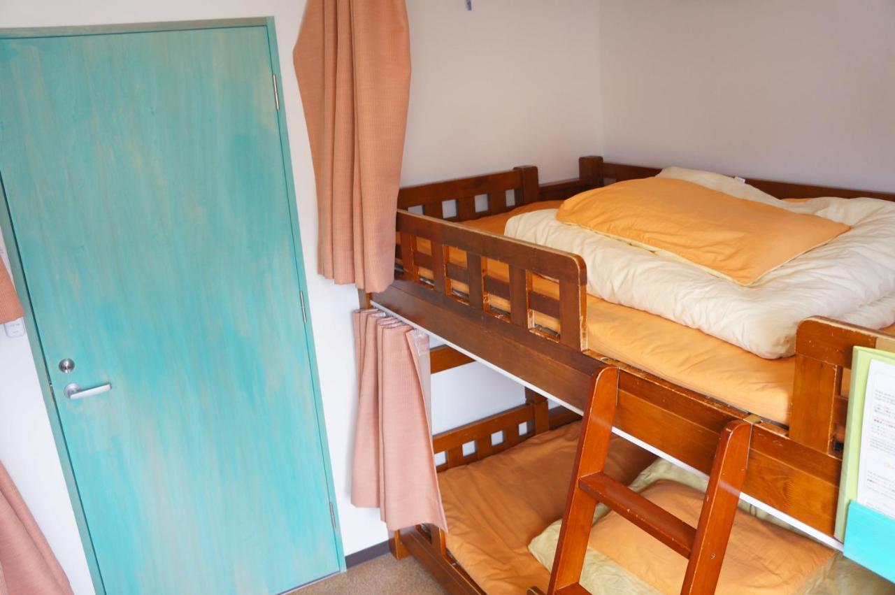 J-Hoppers Osaka Guesthouse Exterior photo